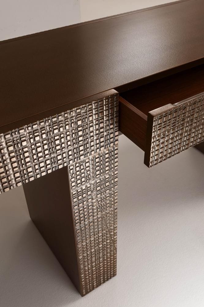 Metaluxe Product